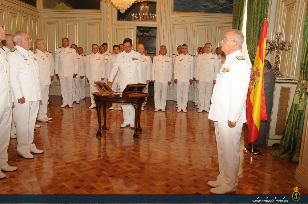 El almirante Javier Franco Suanzes ha tomado posesión este mediodía como Segundo Jefe del Estado Mayor de la Armada